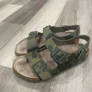 Birkenstock Green Sandals with Contoured Footbed and Adjustable Straps Size 11